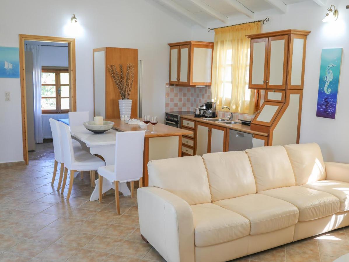 Georgia Villas Скиатос Екстериор снимка