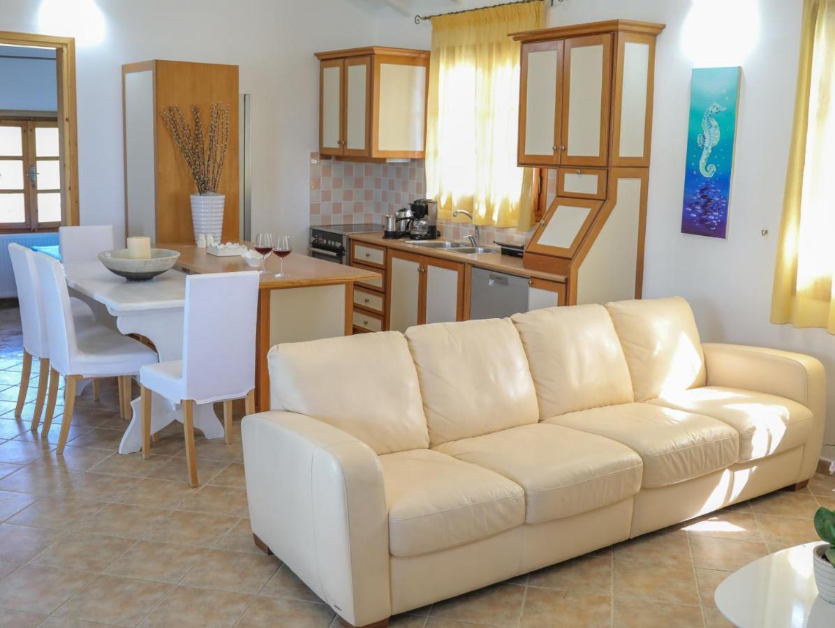 Georgia Villas Скиатос Екстериор снимка